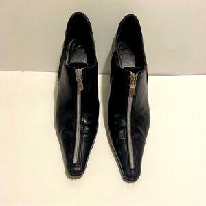 Donald J. Pliner Couture Black Women’s Oxfords with Zipper